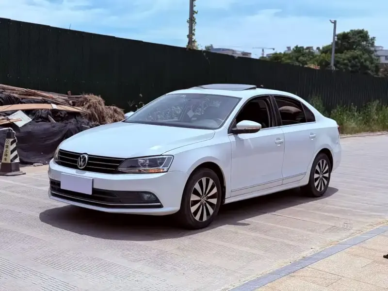 Volkswagen Sagitar Volkswagen Sagitar 2017 230TSI Auto Comfort Type, 2017 — фото 1