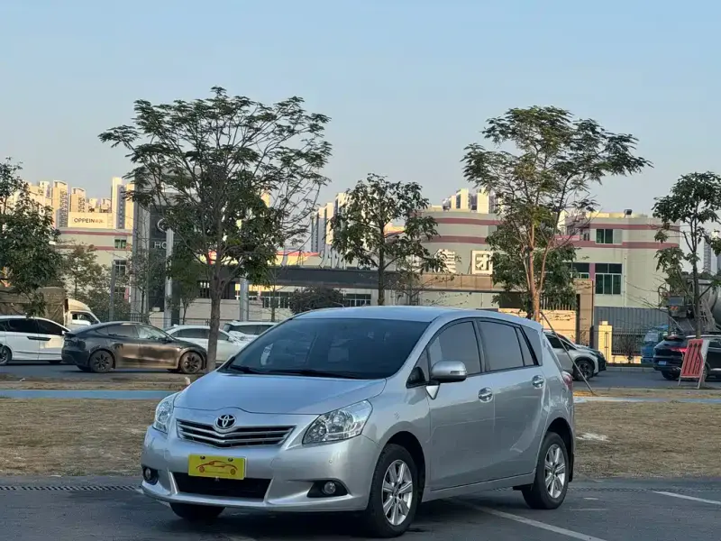 Toyota Verso, 2012