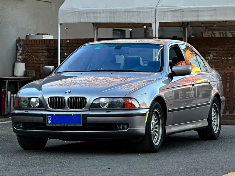 BMW 5 Series (Import), 2000 — фото 1