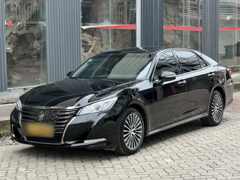 Toyota Crown, 2020