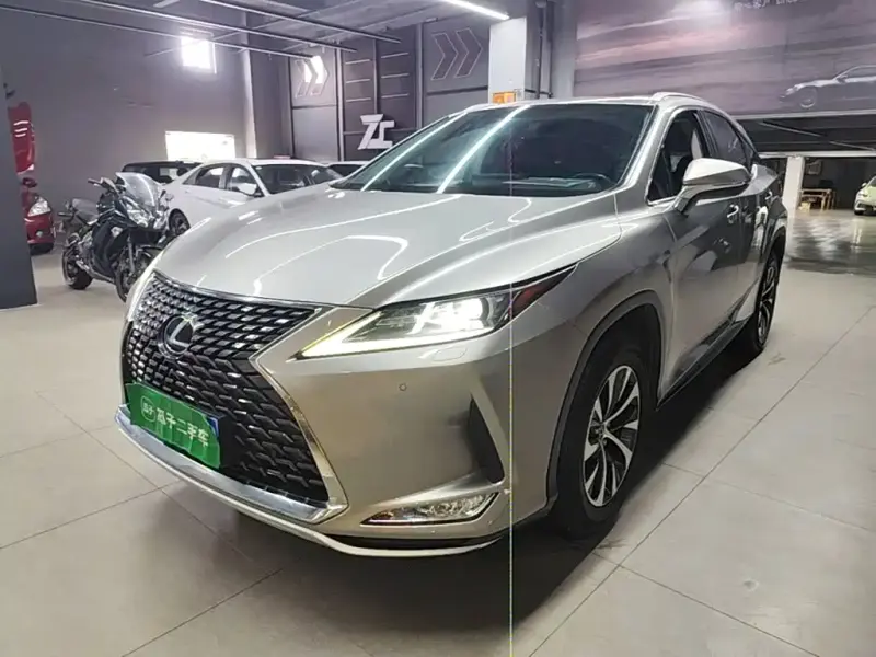 Lexus RX, 2021