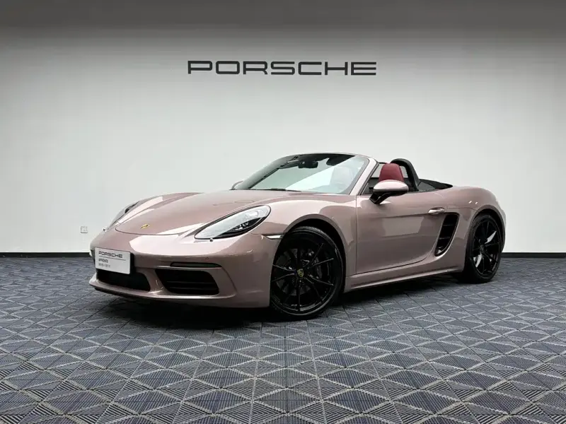 Porsche 718, 2022