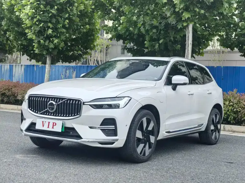 Volvo XC60 PHEV, 2024