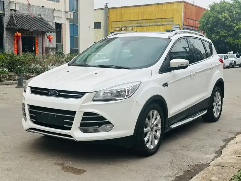 Ford Kuga, 2014