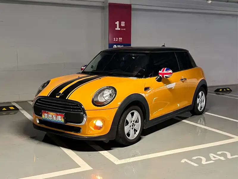 MINI Mini, 2015
