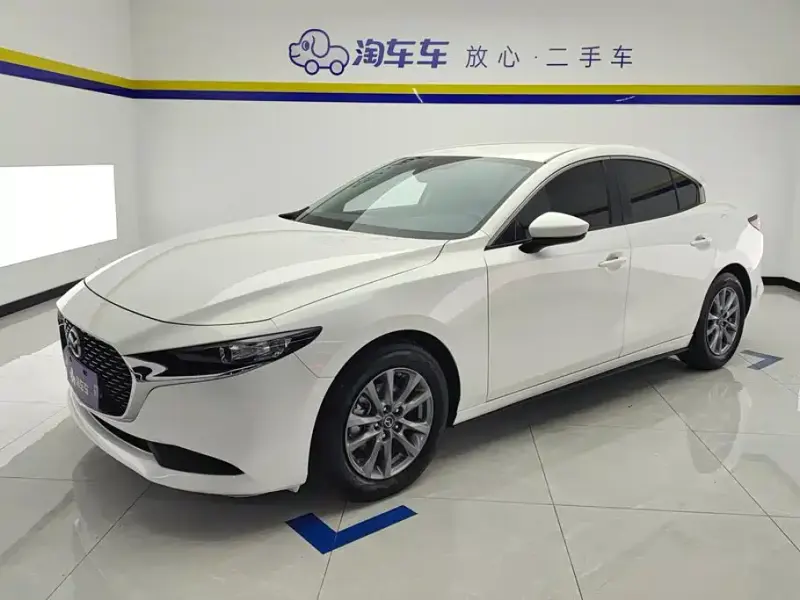 Mazda 3 Axela, 2022