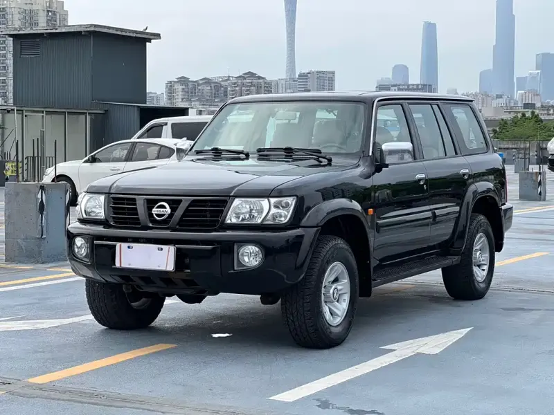 Nissan Patrol, 2004
