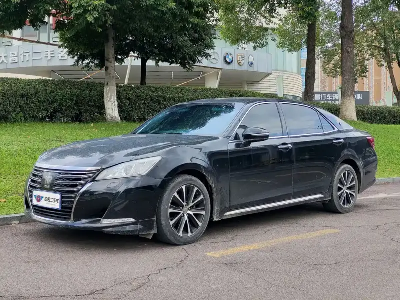 Toyota Crown, 2019