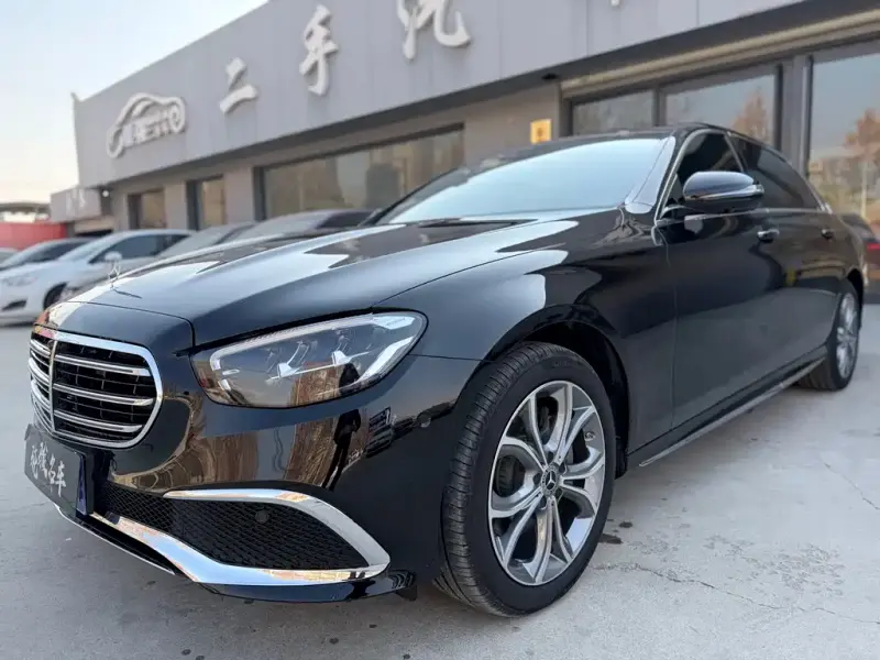 Mercedes-Benz E-Class, 2022