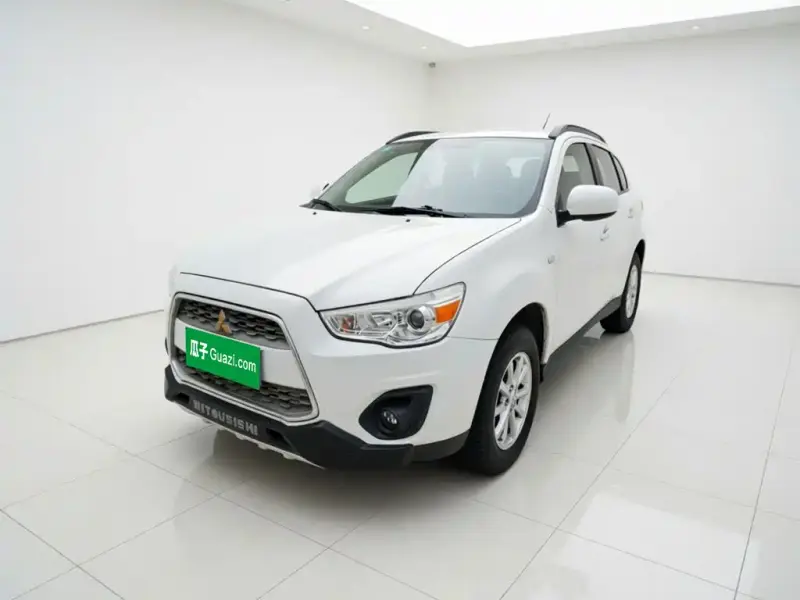 Mitsubishi ASX, 2015