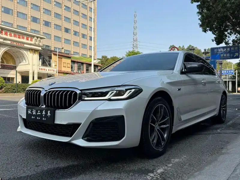 BMW 5 Series, 2023