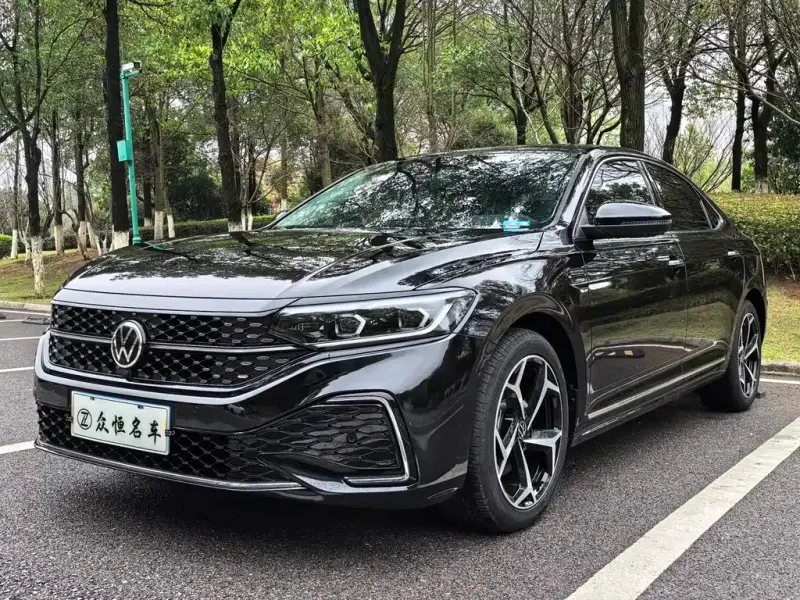 Volkswagen Passat, 2023