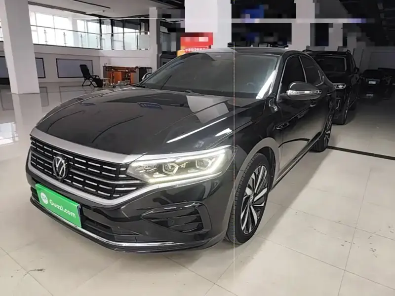 Volkswagen Passat, 2023