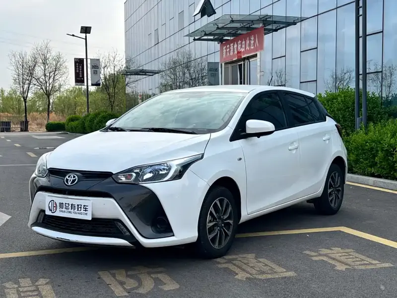 Toyota Yaris L, 2022