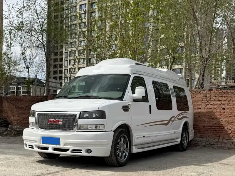 GMC Savana, 2013