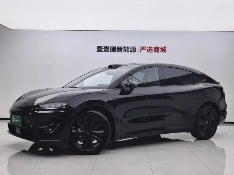 Luxeed Zhijie R7, 2025