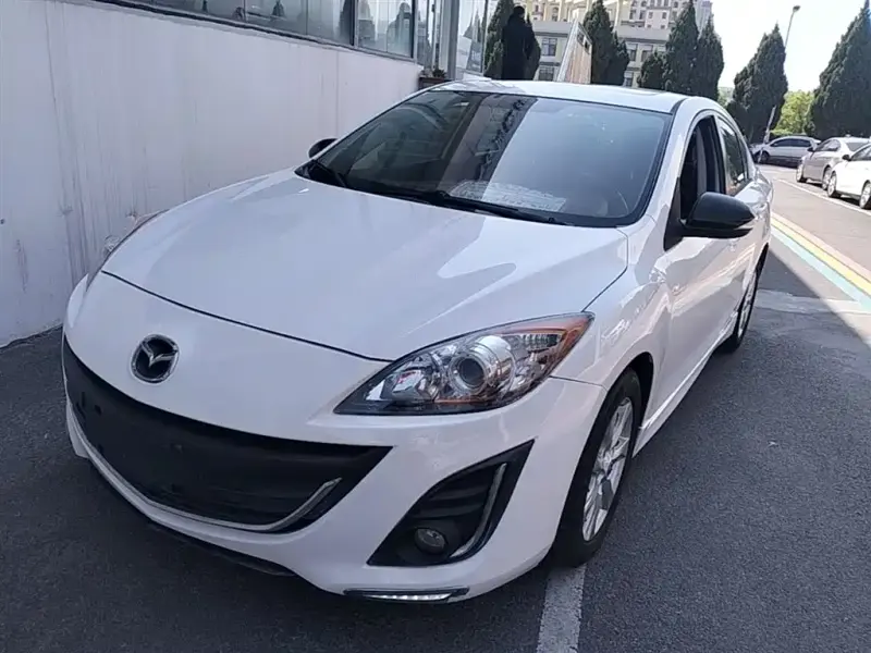 Mazda 3 Xingcheng, 2015