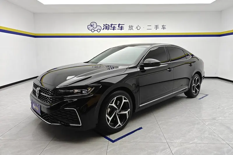 Volkswagen Passat, 2023