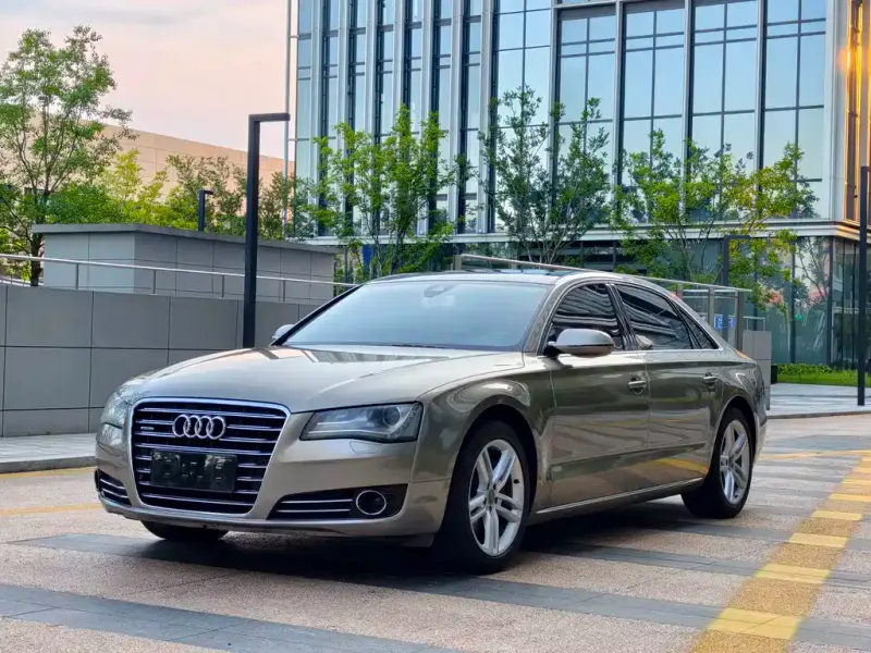 Audi A8, 2011