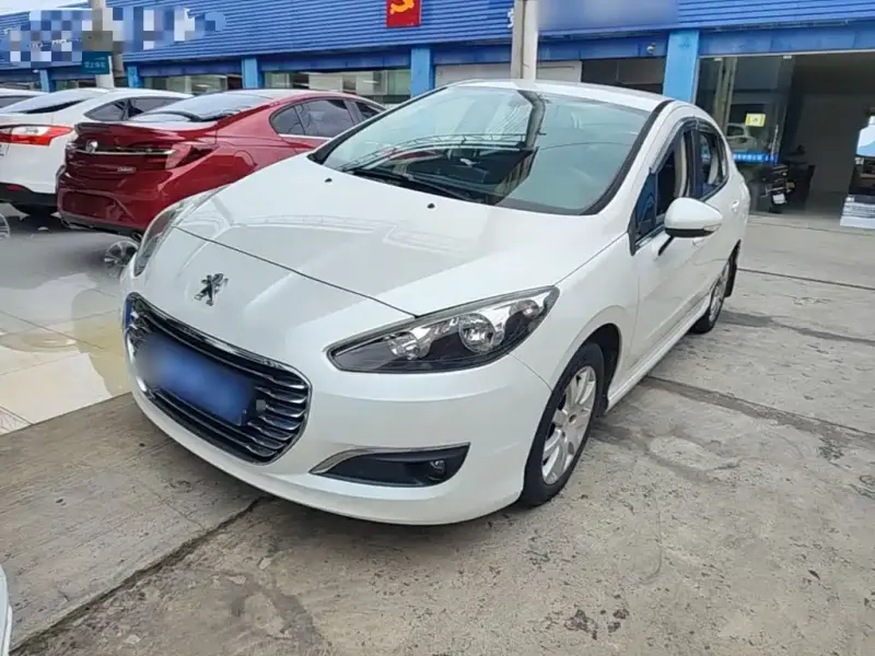 Peugeot 308, 2015