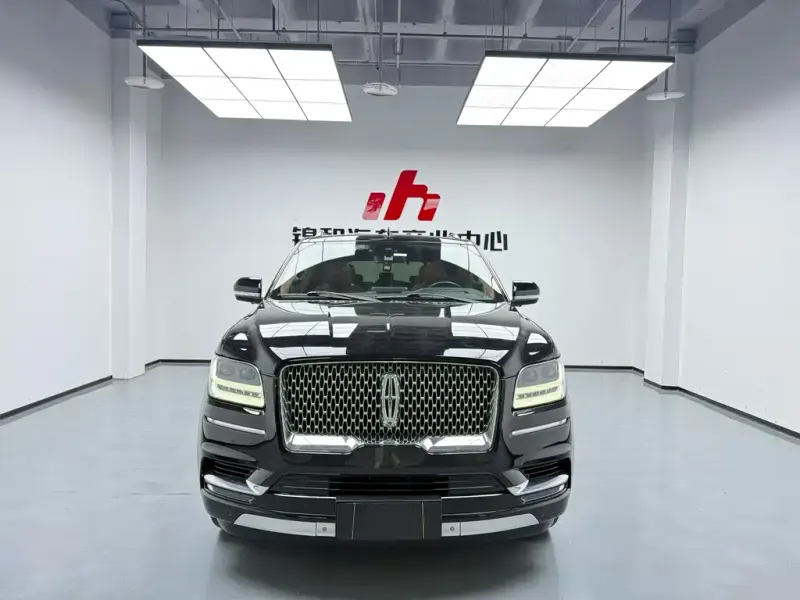 Lincoln Navigator, 2021