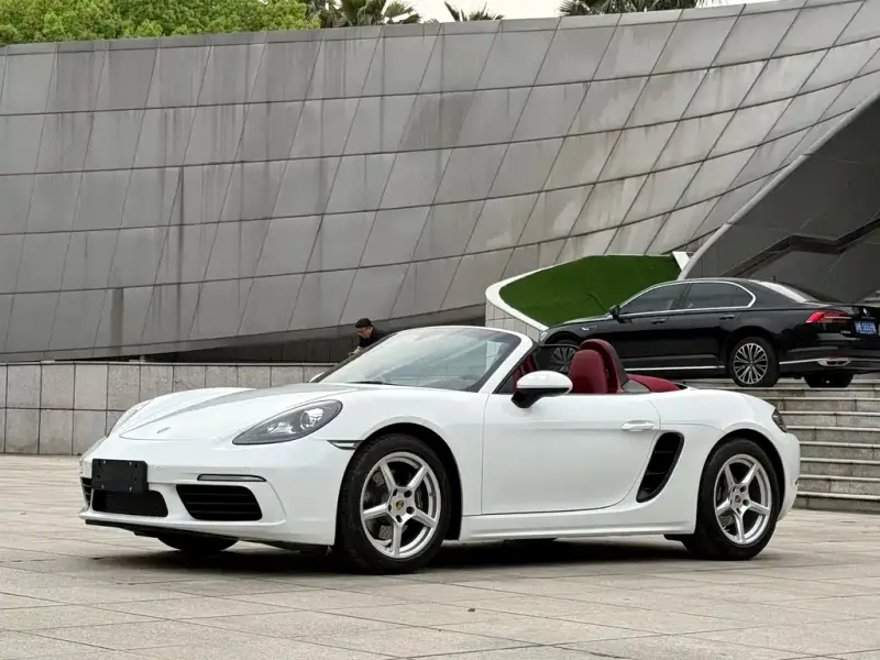 Porsche 718, 2023