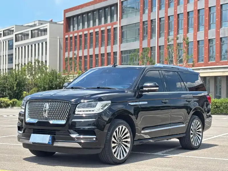 Lincoln Navigator, 2021