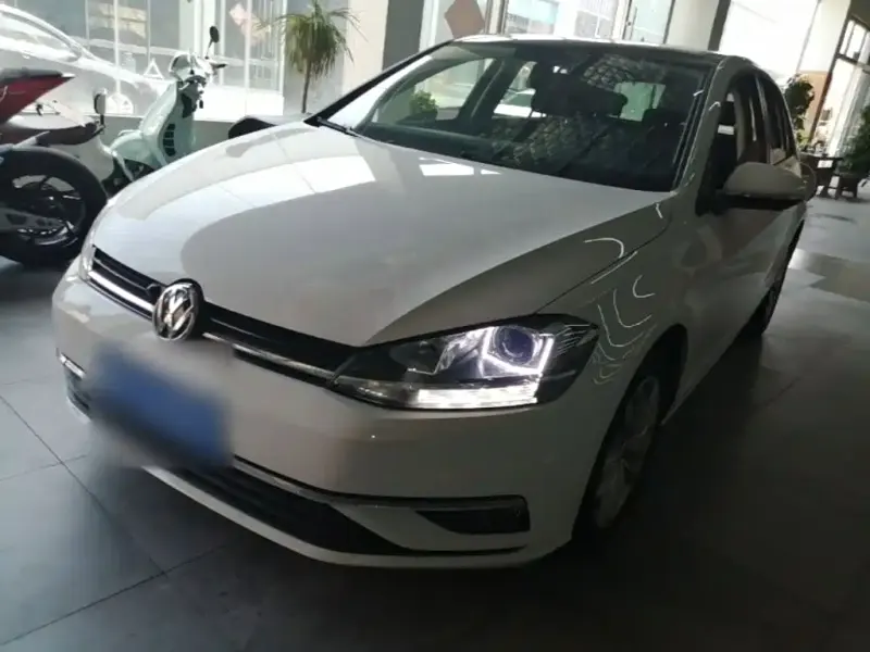 Volkswagen Golf, 2020