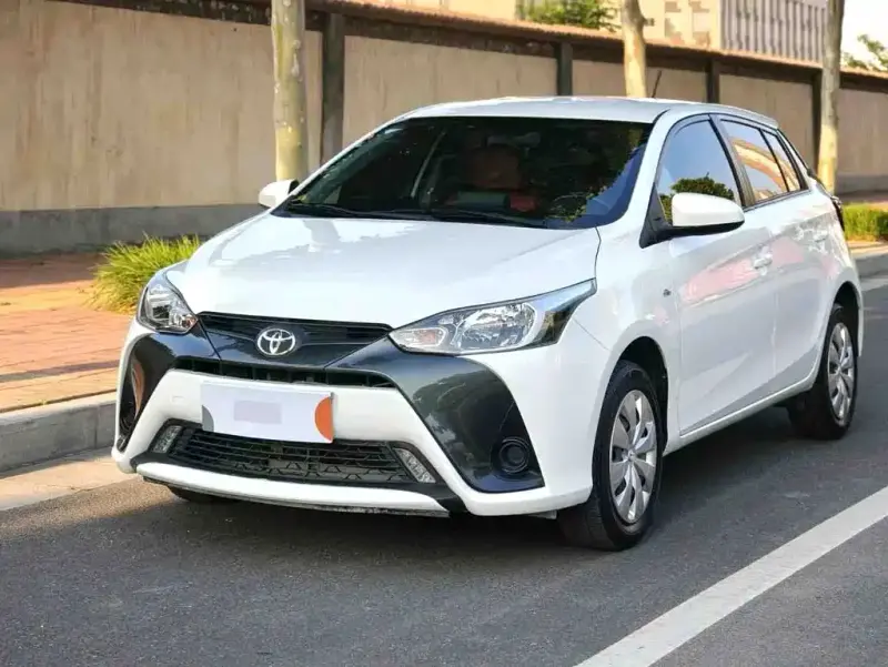 Toyota Yaris L, 2022