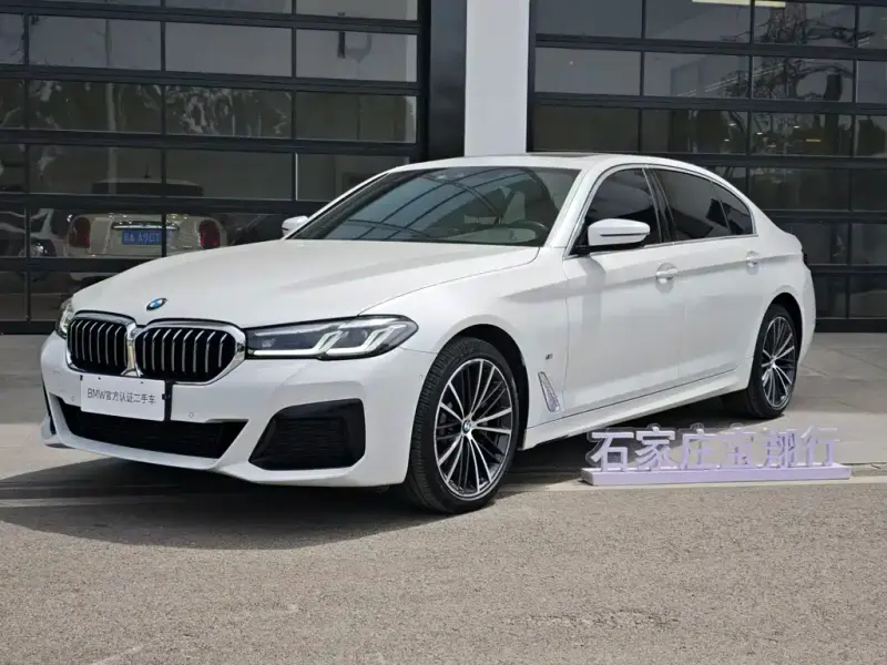 BMW 5 Series, 2022