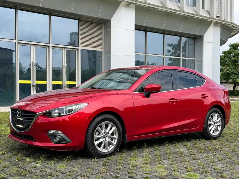 Mazda 3 Axela, 2016