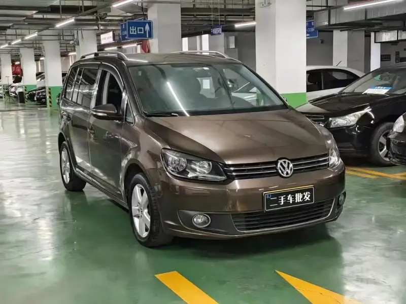 Volkswagen Touran, 2014