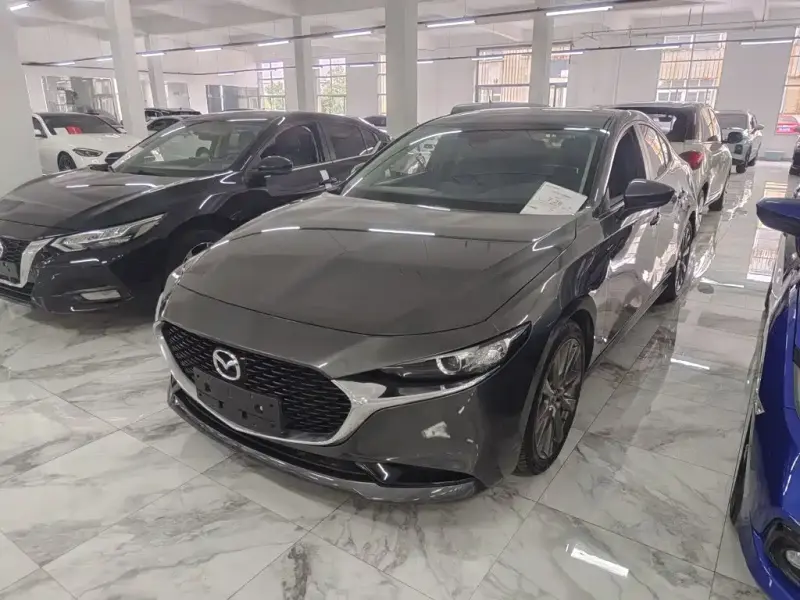 Mazda 3 Axela, 2022