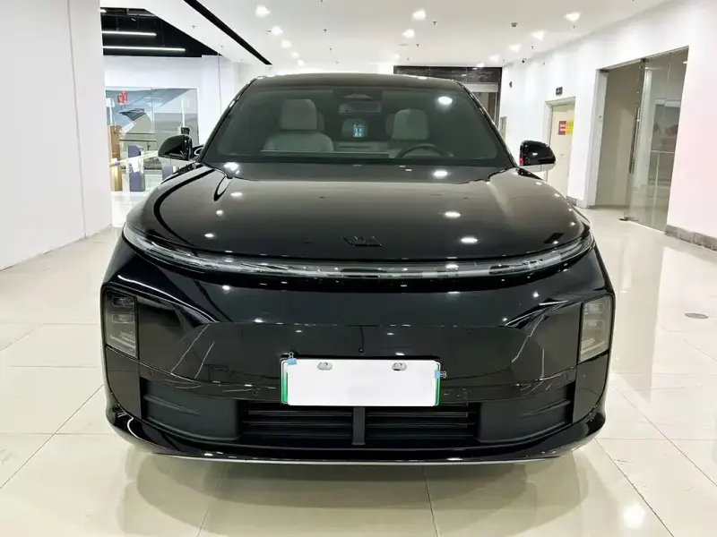 Li Auto Li L6, 2025