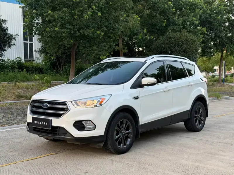 Ford Kuga, 2020