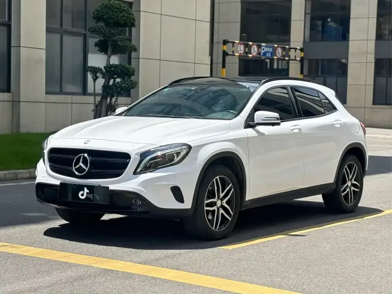 Mercedes-Benz GLA, 2017