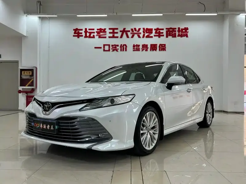 Toyota Camry, 2020