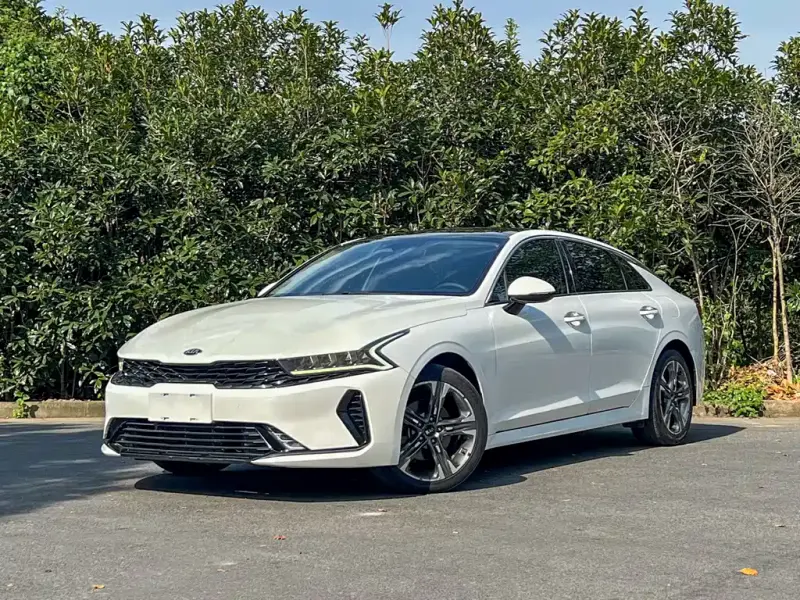 Kia K5, 2021