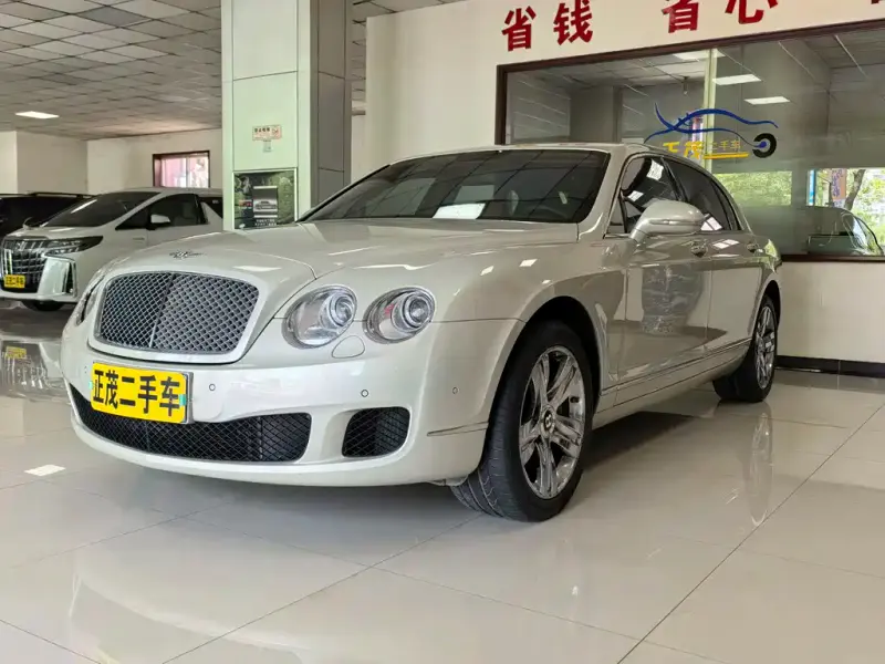 Bentley Flying Spur, 2013