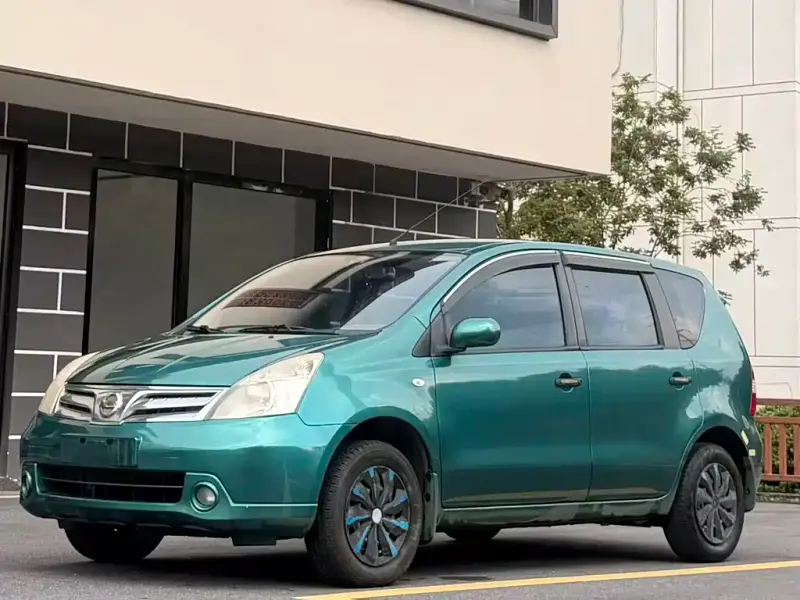 Nissan Livina, 2010