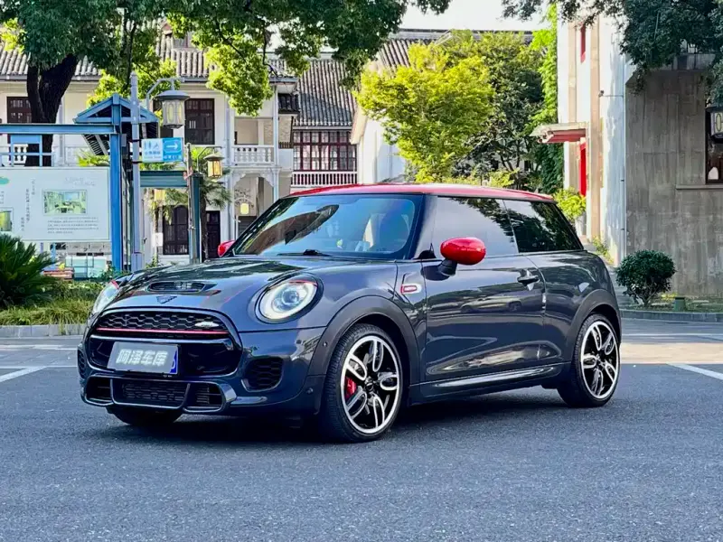 MINI JCW, 2021