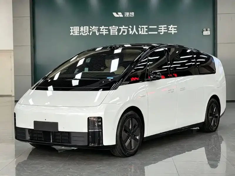 Li Auto Li MEGA, 2025