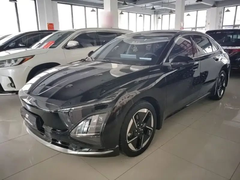 Wuling Xingguang, 2024