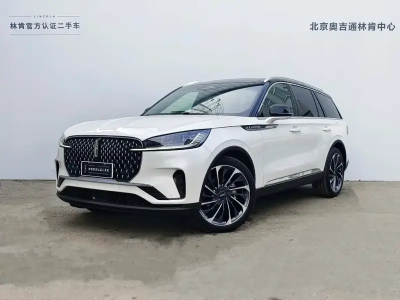 Lincoln Aviator, 2025
