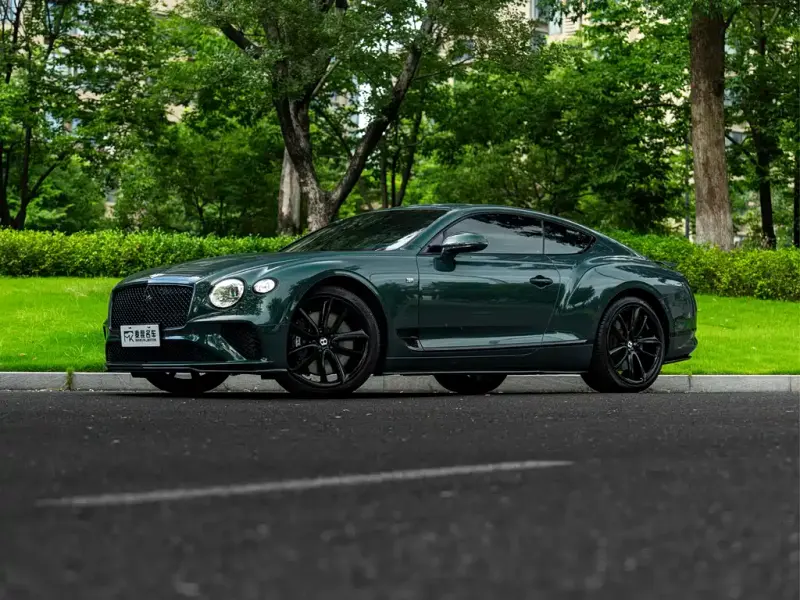 Bentley Continental, 2022 — фото 1