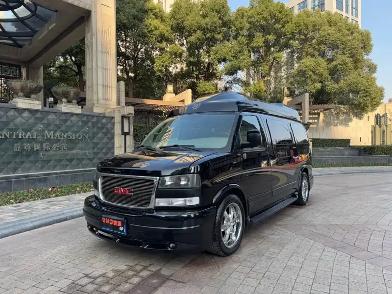 GMC Savana, 2010