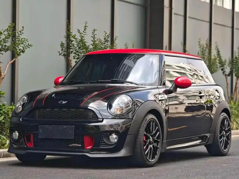 MINI JCW, 2013