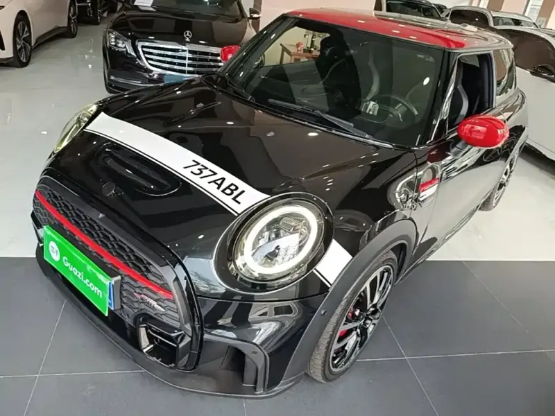 MINI JCW, 2023
