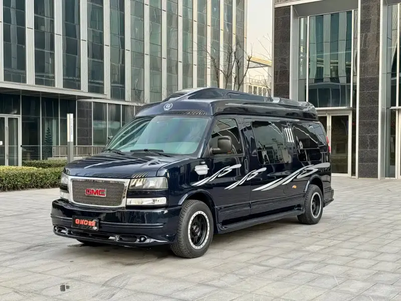 GMC Savana, 2015