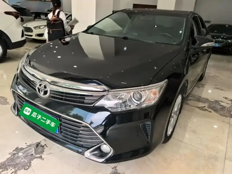 Toyota Camry, 2015